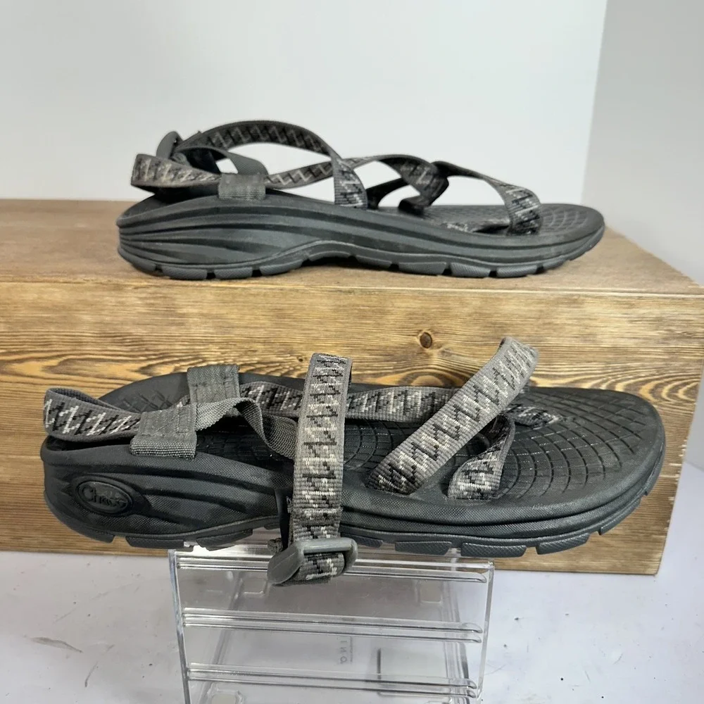 Chaco Z/2 Classic Sandals Mens SZ 10 Gray Beach Walking Outdoor River Fishing
